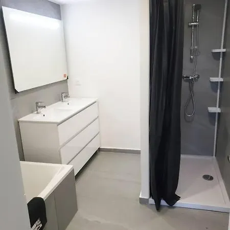 Loft 5 *