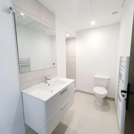 Loft 5 *